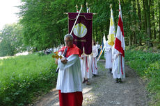 Festgottesdienst zum 1.000 Todestag des Heiligen Heimerads auf dem Hasunger Berg (Foto: Karl-Franz Thiede)